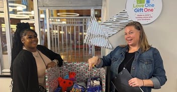 Spreading Holiday Cheer: SSA’s Love One, Gift One Initiative Makes a Nationwide Impact
