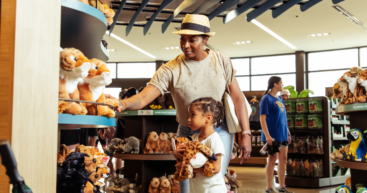 What 25,228 Guest Reviews Reveal About the Attraction Experience